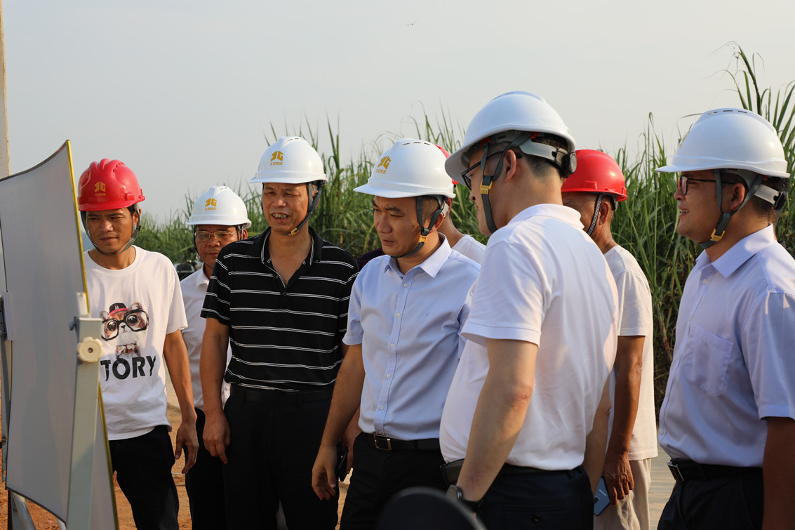 上林縣縣長王鵬一行蒞臨澤川環(huán)保水務(wù)公司項(xiàng)目建設(shè)現(xiàn)場調(diào)研指導(dǎo)工作_副本